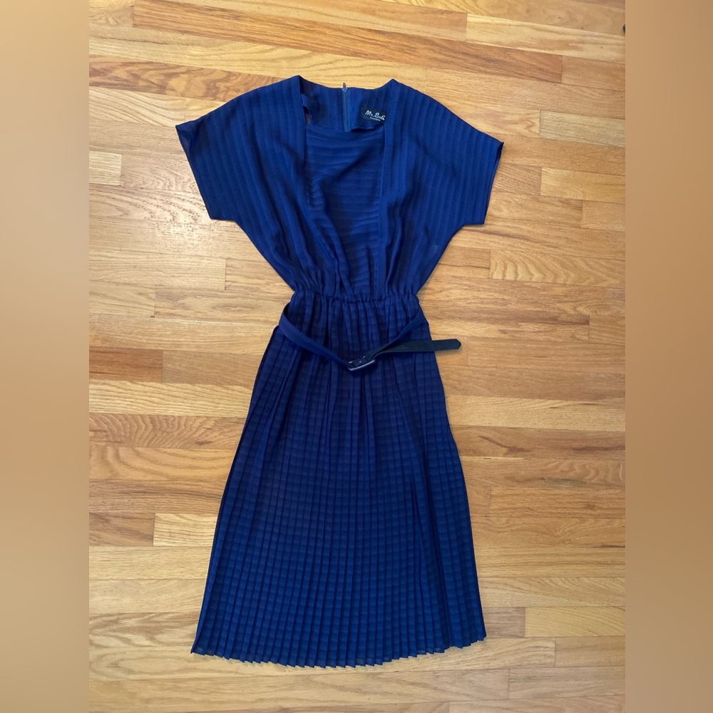 Vintage blue maxi dress with pleated skirt